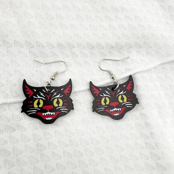 Spooky Black Cat Earrings, Witchy Jewelry, Black Cat Earrings, Witchy Earrings - Picture 2 of 4